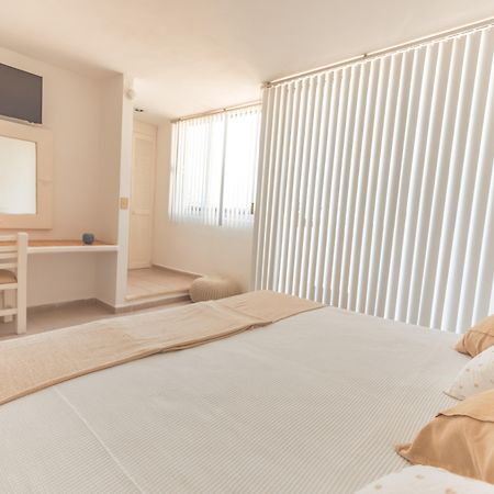 Las Gaviotas Hotel & Suites Канкун Экстерьер фото