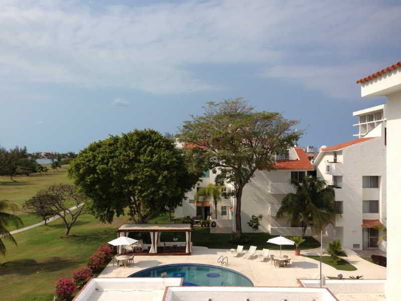 Las Gaviotas Hotel & Suites Канкун Экстерьер фото