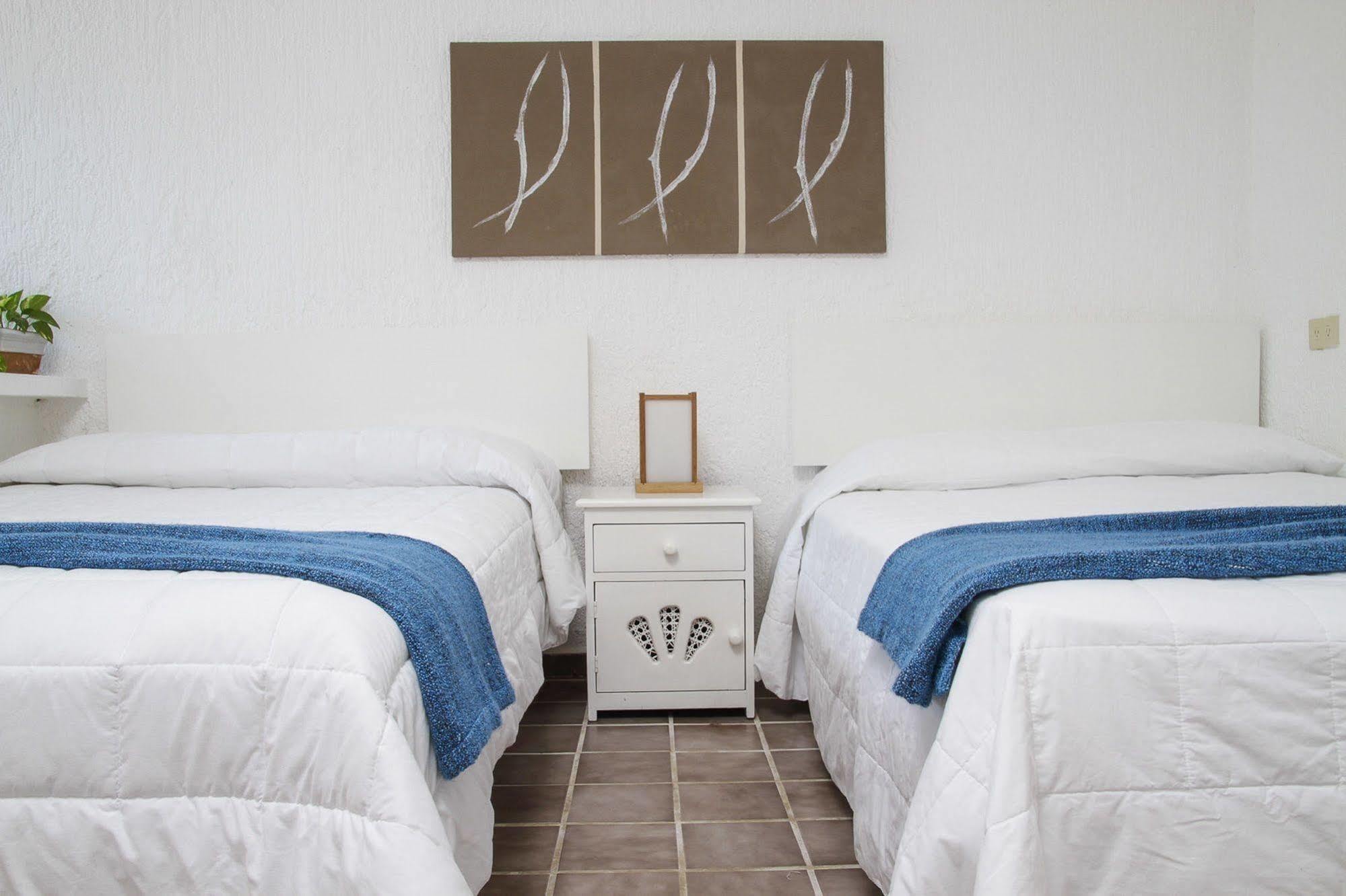 Las Gaviotas Hotel & Suites Канкун Экстерьер фото